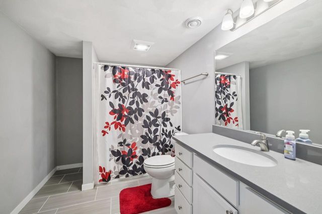 6 N Windmill Ridge Road, Evansville, WI 53536