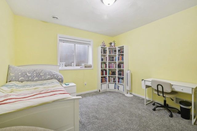 6 N Windmill Ridge Road, Evansville, WI 53536