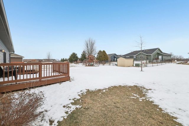6 N Windmill Ridge Road, Evansville, WI 53536