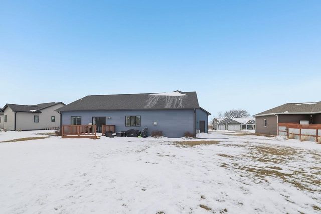 6 N Windmill Ridge Road, Evansville, WI 53536