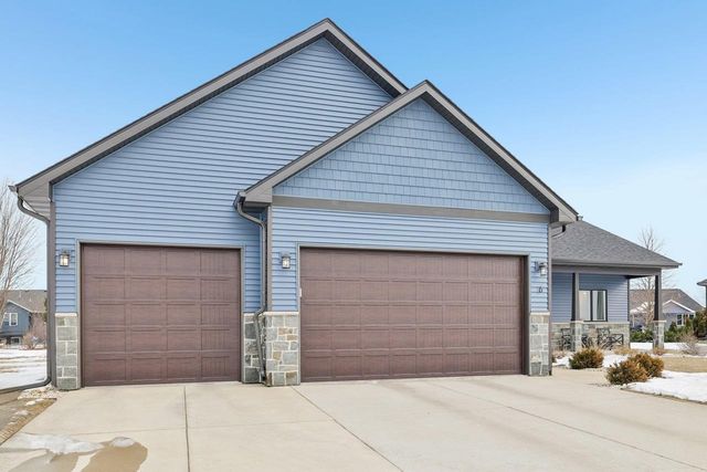 6 N Windmill Ridge Road, Evansville, WI 53536