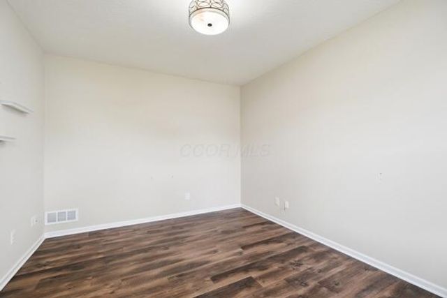 283 Mahogany Lane, Commercial Point, OH 43116