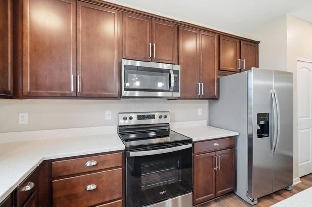 283 Mahogany Lane, Commercial Point, OH 43116