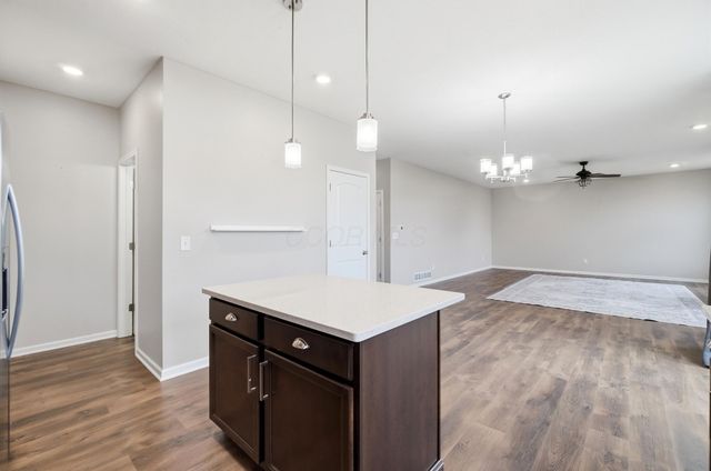 283 Mahogany Lane, Commercial Point, OH 43116