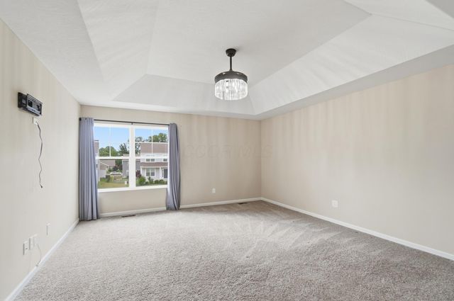 283 Mahogany Lane, Commercial Point, OH 43116