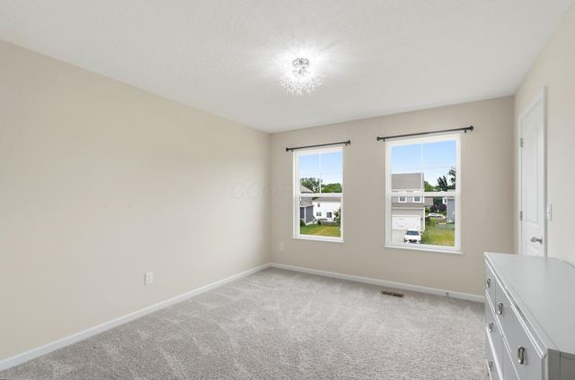 283 Mahogany Lane, Commercial Point, OH 43116