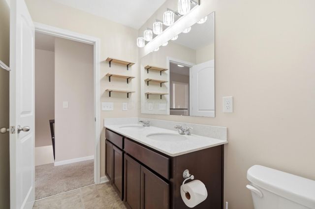 283 Mahogany Lane, Commercial Point, OH 43116