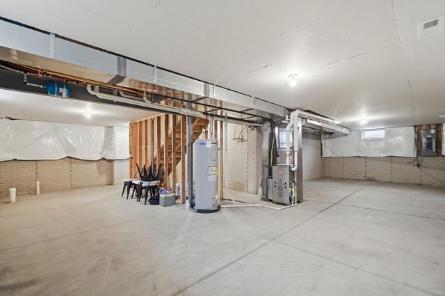 283 Mahogany Lane, Commercial Point, OH 43116