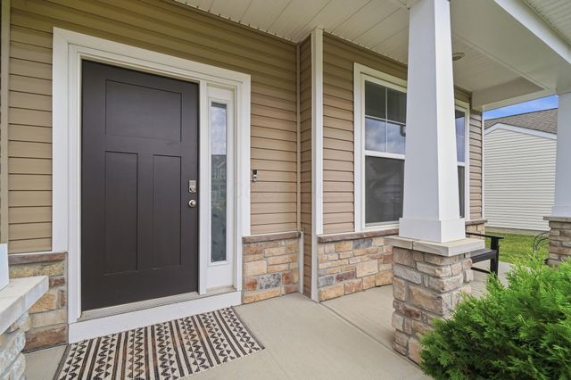 283 Mahogany Lane, Commercial Point, OH 43116