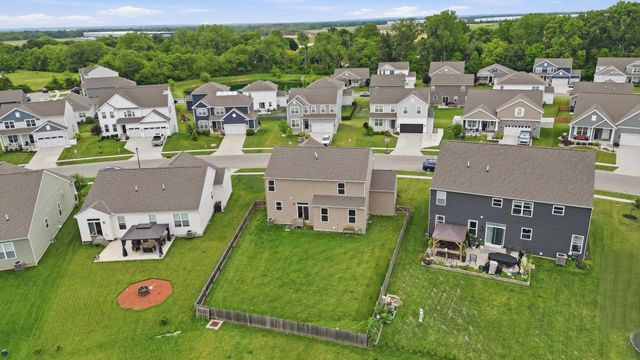 283 Mahogany Lane, Commercial Point, OH 43116