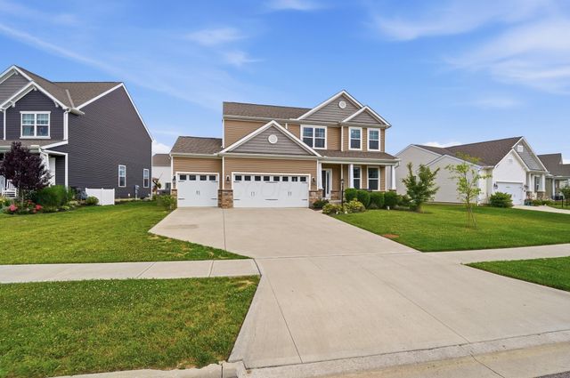 283 Mahogany Lane, Commercial Point, OH 43116