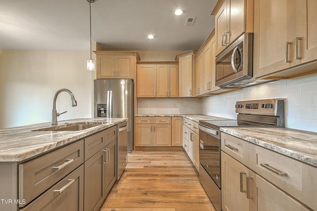 185 Red Tail Ridge, Greeneville, TN 37743