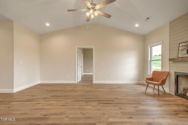 185 Red Tail Ridge, Greeneville, TN 37743