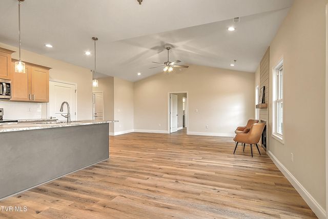 185 Red Tail Ridge, Greeneville, TN 37743