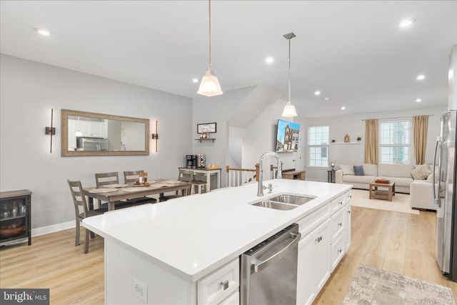 10318 HERITAGE TRAIL CT, Manassas, VA 20109