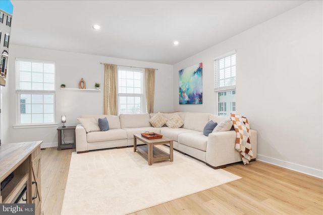 10318 HERITAGE TRAIL CT, Manassas, VA 20109