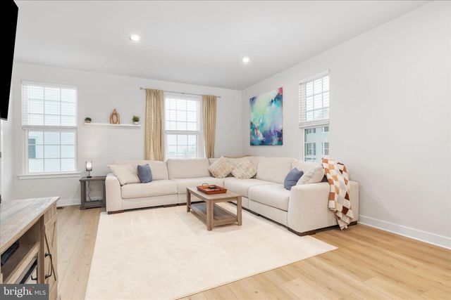 10318 HERITAGE TRAIL CT, Manassas, VA 20109