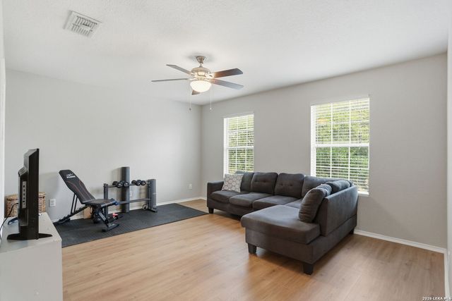 8111 Silver Grv, San Antonio, TX 78254