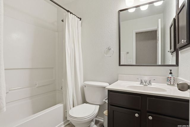 8111 Silver Grv, San Antonio, TX 78254