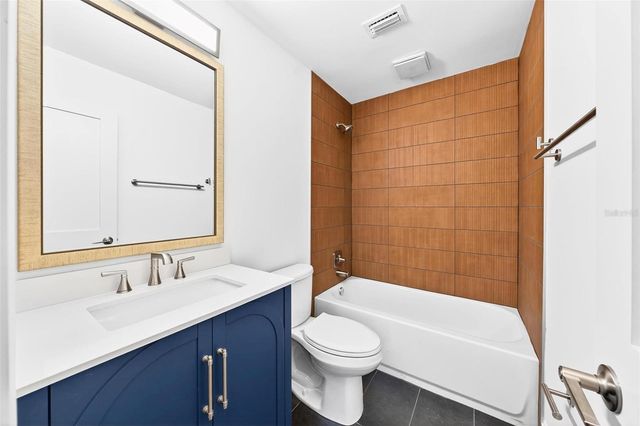 6620 POT O GOLD LANE, Orlando, FL 32809