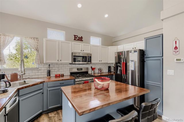 7431 Bison Place, Littleton, CO 80125