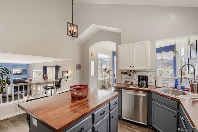 7431 Bison Place, Littleton, CO 80125