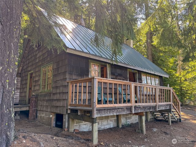 4061 FS RD 4832, Snoqualmie Pass, WA 98068