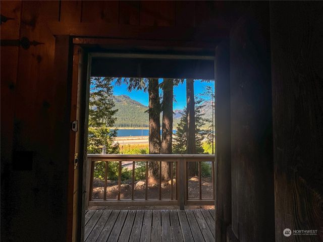 4061 FS RD 4832, Snoqualmie Pass, WA 98068