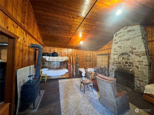 4061 FS RD 4832, Snoqualmie Pass, WA 98068