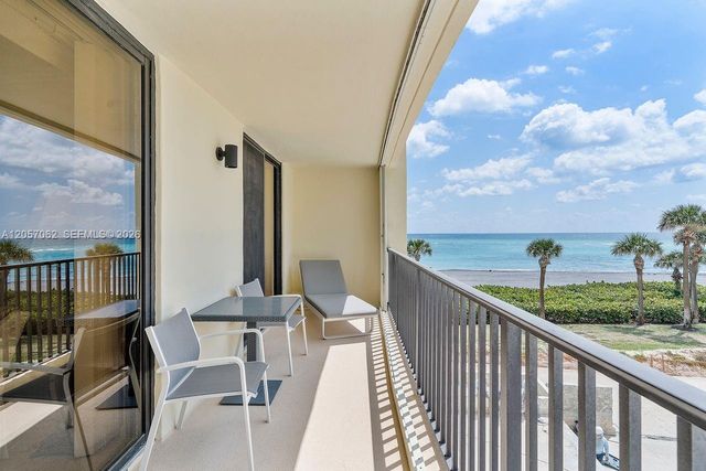 400 Ocean Trail Way 302, Jupiter, FL 33477