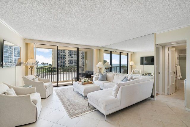400 Ocean Trail Way 302, Jupiter, FL 33477