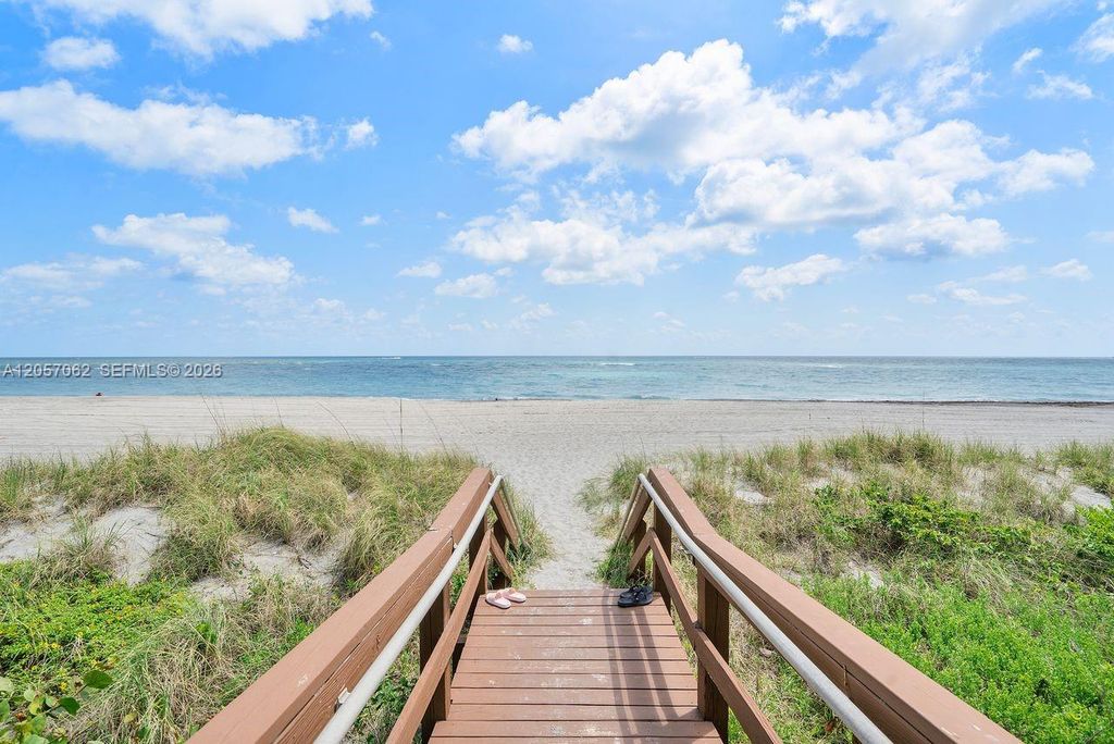 400 Ocean Trail Way 302, Jupiter, FL 33477