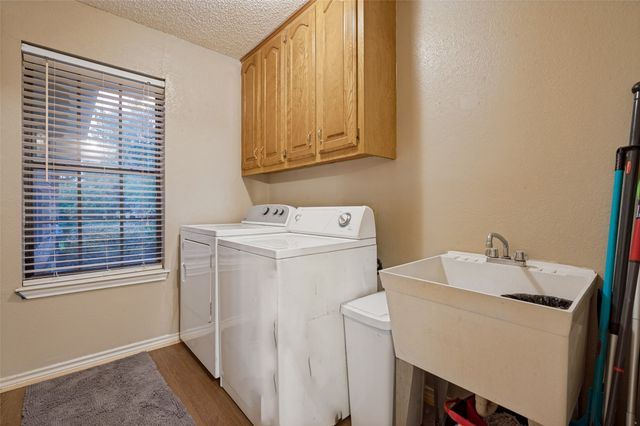 611 Combine Road, Seagoville, TX 75159