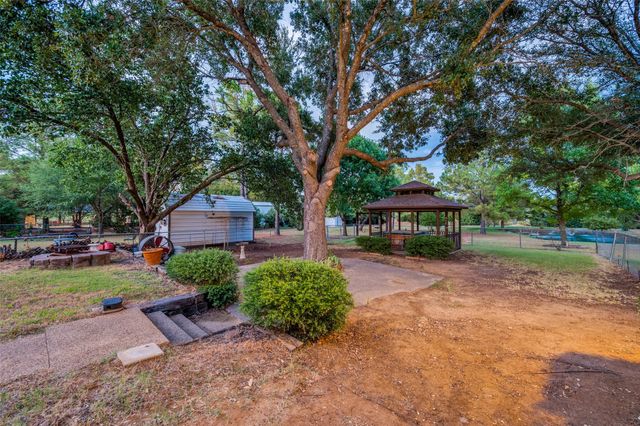 611 Combine Road, Seagoville, TX 75159