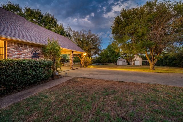 611 Combine Road, Seagoville, TX 75159