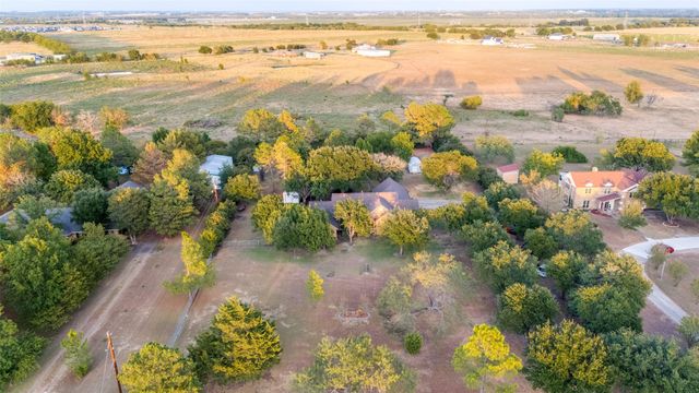 611 Combine Road, Seagoville, TX 75159