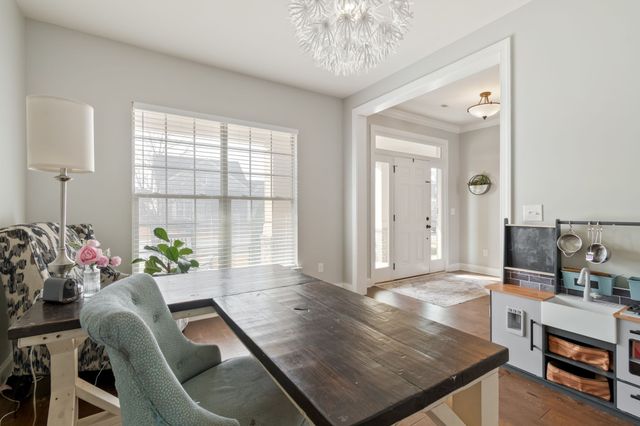 4838 Kingdom Dr, Murfreesboro, TN 37128