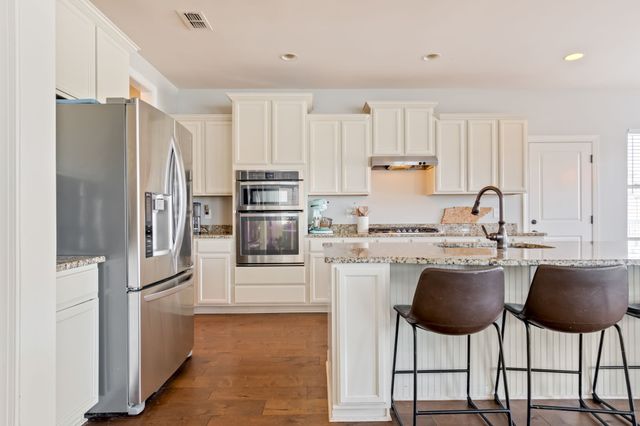 4838 Kingdom Dr, Murfreesboro, TN 37128