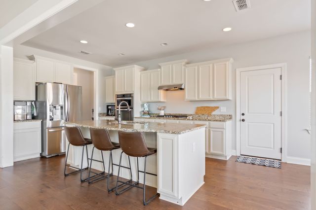 4838 Kingdom Dr, Murfreesboro, TN 37128