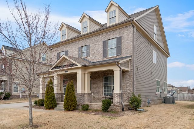 4838 Kingdom Dr, Murfreesboro, TN 37128