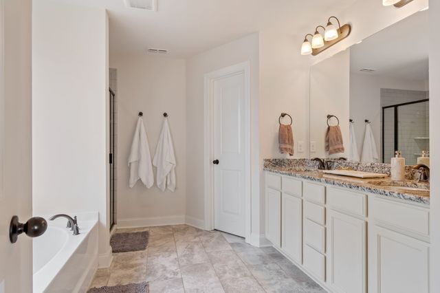 4838 Kingdom Dr, Murfreesboro, TN 37128