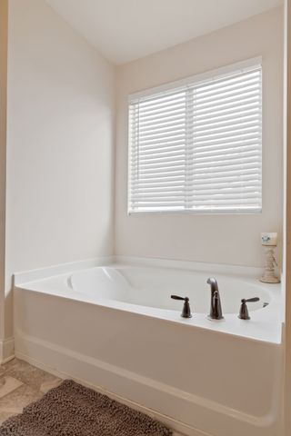 4838 Kingdom Dr, Murfreesboro, TN 37128