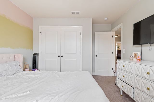 4838 Kingdom Dr, Murfreesboro, TN 37128