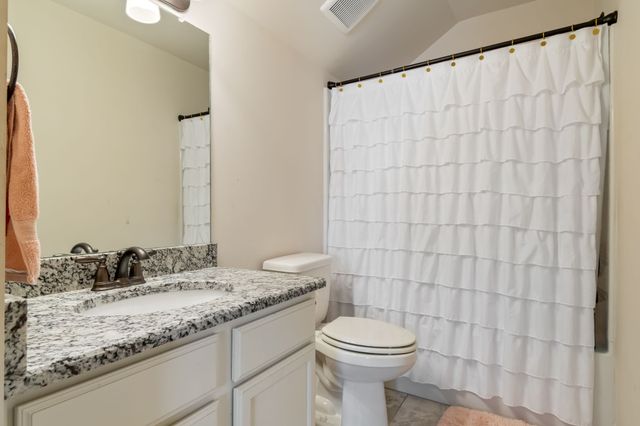 4838 Kingdom Dr, Murfreesboro, TN 37128