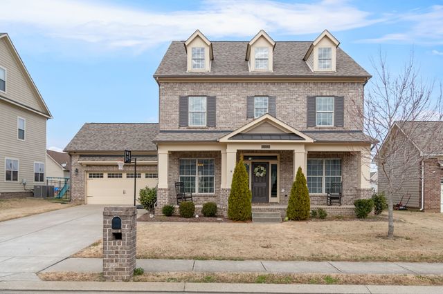 4838 Kingdom Dr, Murfreesboro, TN 37128
