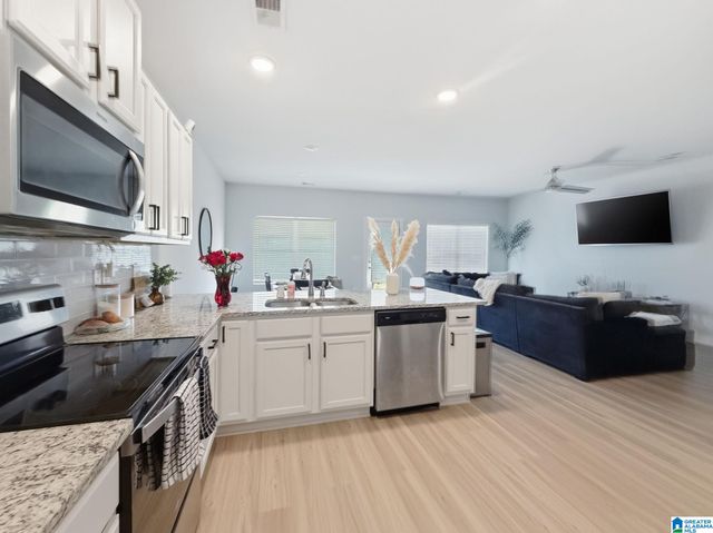 5528 CATHWICK TRACE, Mccalla, AL 35111