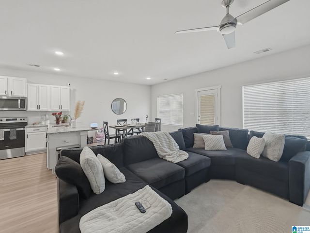 5528 CATHWICK TRACE, Mccalla, AL 35111