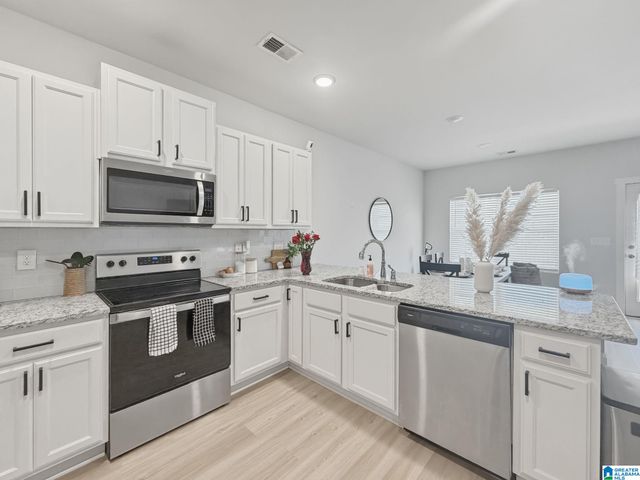 5528 CATHWICK TRACE, Mccalla, AL 35111