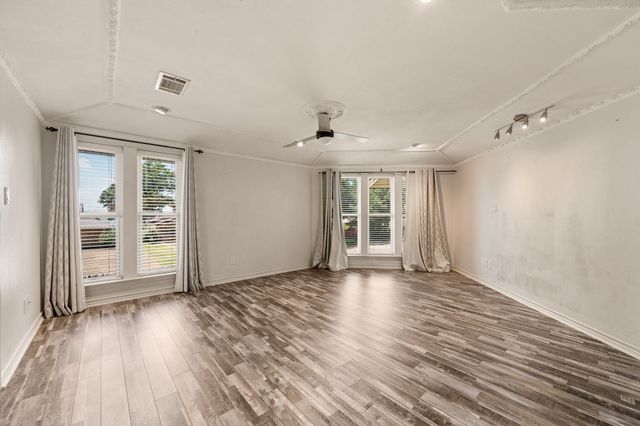 1501 S Lakeshore Drive, Rockwall, TX 75087