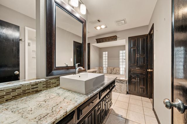 1501 S Lakeshore Drive, Rockwall, TX 75087